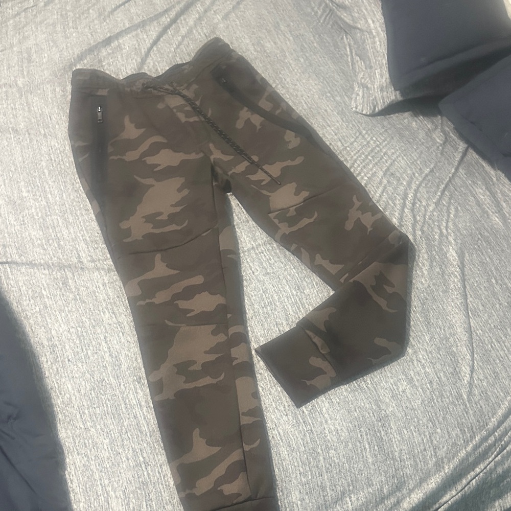 American Eagle Outfitters Kids Camo Joggers - Brown and Black